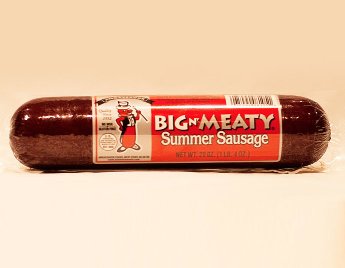 Would you approach a girl eating a hotdog?