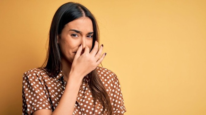 Would it put you off having a second date if your first date let a smelly fart during the date?