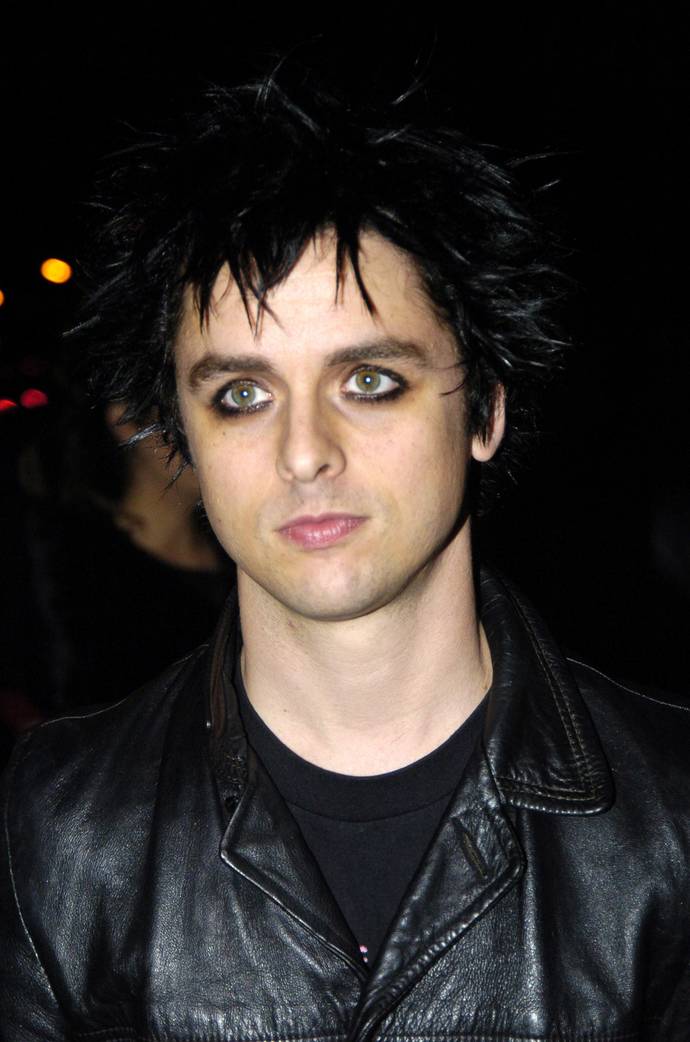 Are men who wear makeup attractive?