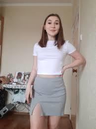 Green or red outfit for a date?