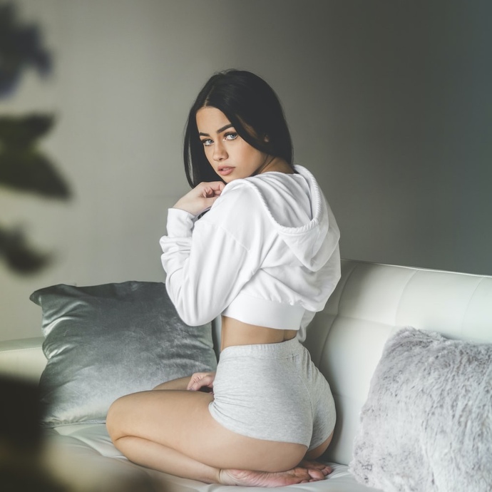Would you rather have your PS5 or a hot girlfriend?
