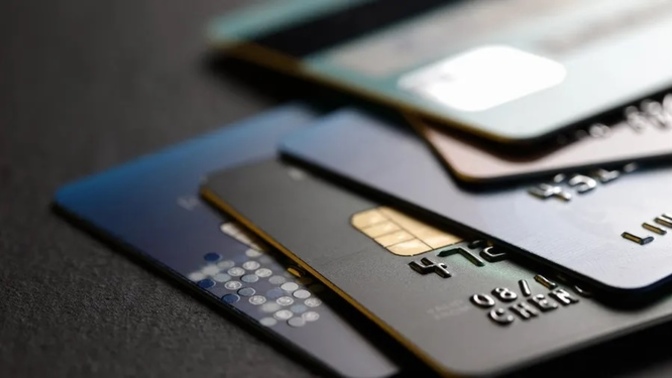 Can the spending cap, granted by your credit card company, go up if you pay off everything on time?