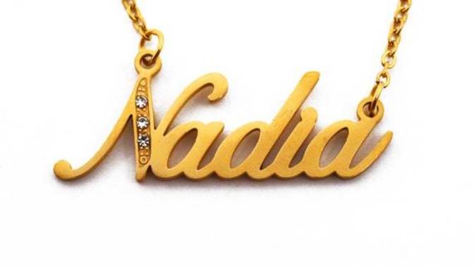 What kinda politics do gold diggers tend to have?