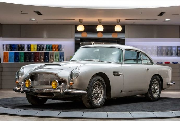Which of these rare cars that are being auctioned off in 2022, is your favorite?