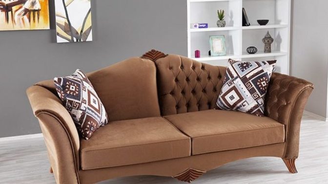 What Color Curtains Go With Grey Walls And Brown Furniture?