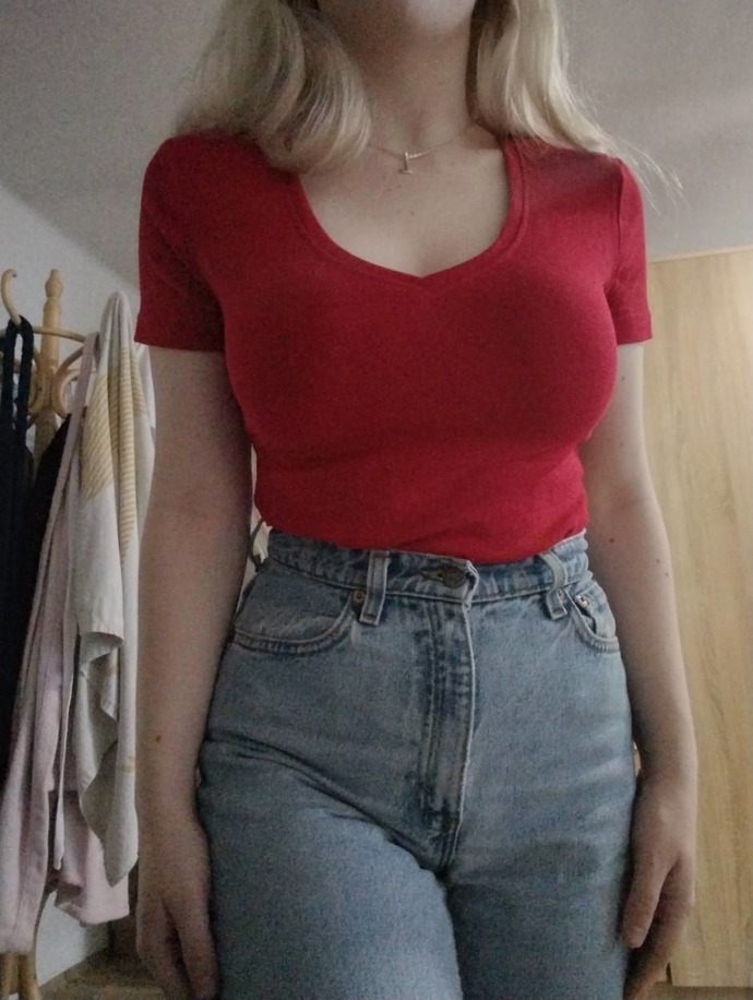 The neckline is really flattering!