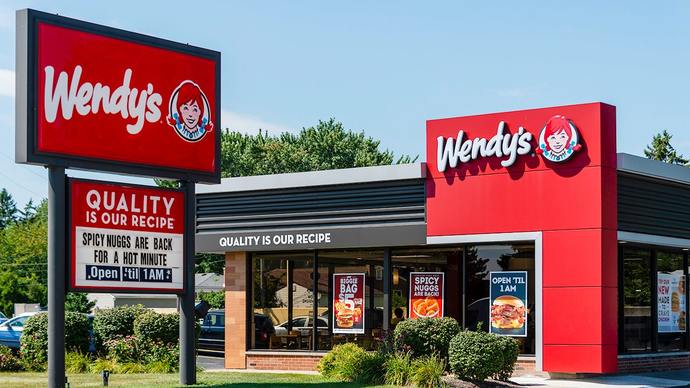 Burger King vs Wendys? Which of these two fast food giants do you prefer?