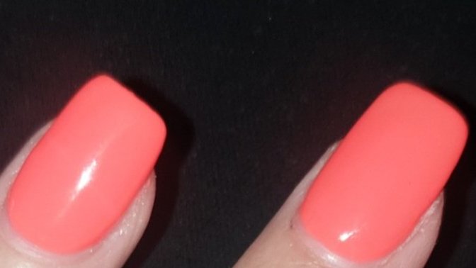 Which nail colour should I get?