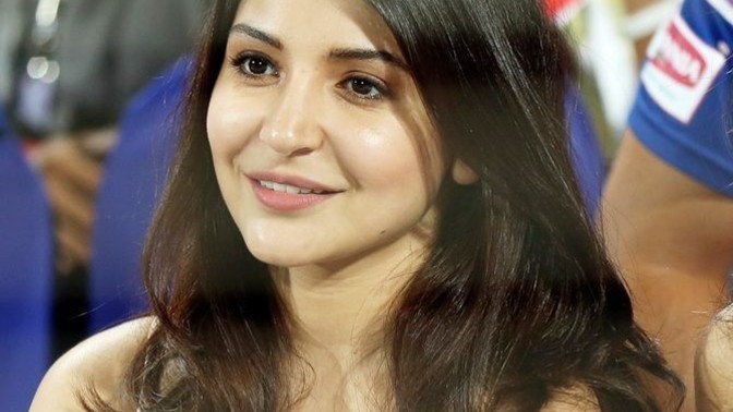 Which actress is more attractive and why?