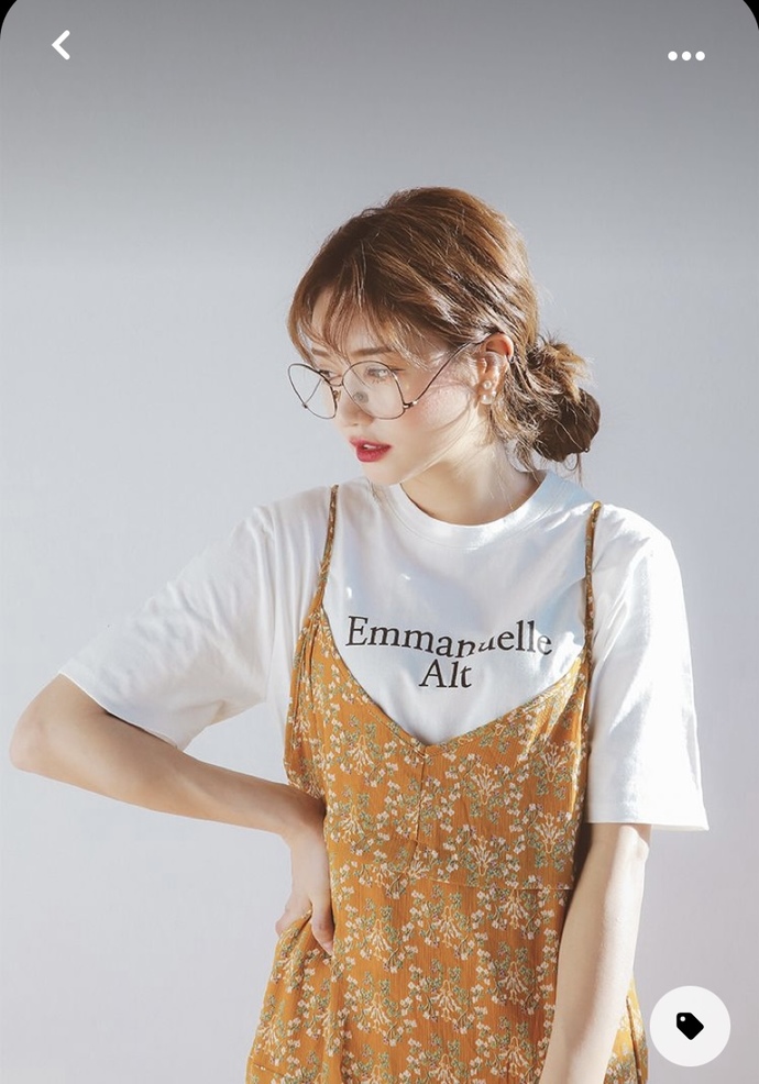 What do you think of girls wearing loose fitting clothes?