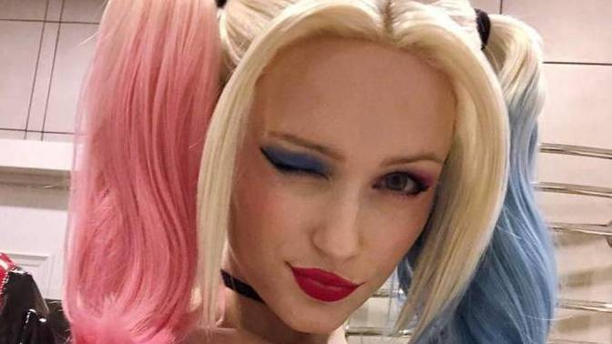 Ladies, do any of you cosplay? Have you seen "My Dress Up Darling"?