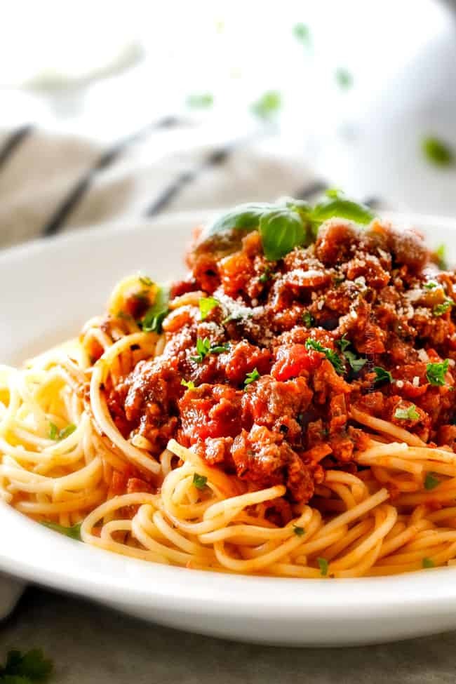 Which do you prefer: spaghetti already mixed together or noodles and sauce separate?
