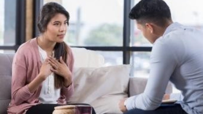 Could you date someone who doesn't pay attention whatever you have to say?
