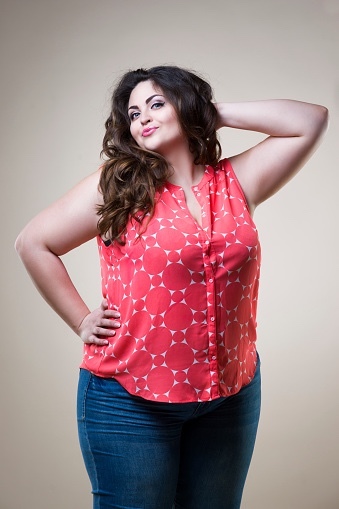 Do bigger girls have easier time finding a man?