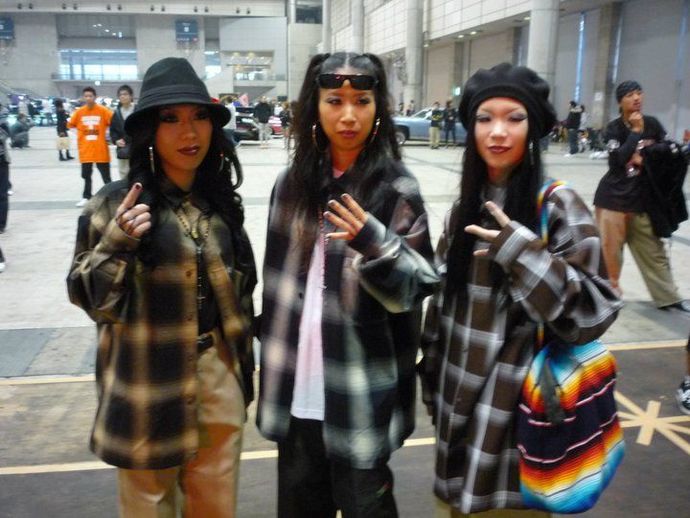 Would you date a cholo/chola?