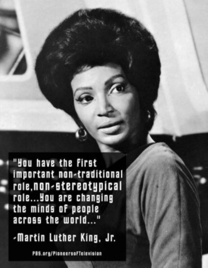 Unfortunately a science fiction icon, Nichelle Nichols has left us today. Who all remembers this lady?