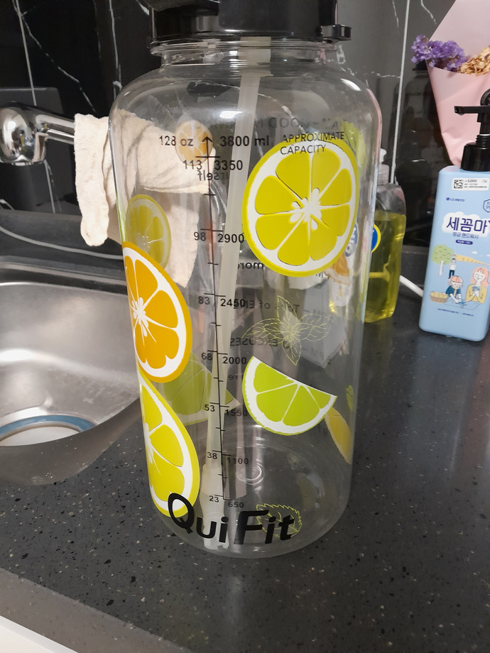 Could you drink 4 liters (1.1 gallons, 9 pounds, 4 kg) of tap water every single day?