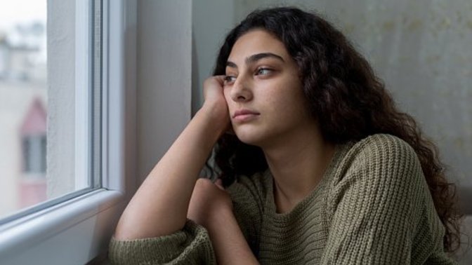 Why are modern women constantly losing out on men?