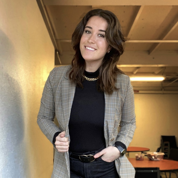 Which work outfit looks better?