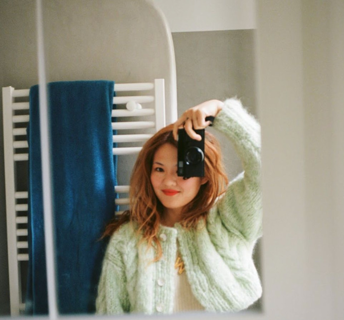 Why do people take selfies with their phones in a mirror. Whats the motive?
