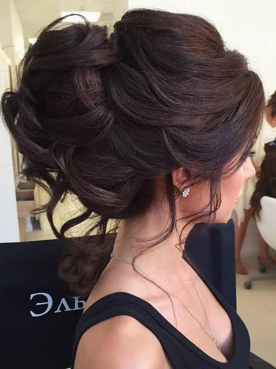 I love an updo, sexy neck <3