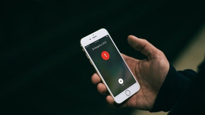 What happens if you accidentally call emergency SOS on iPhone and hang up?