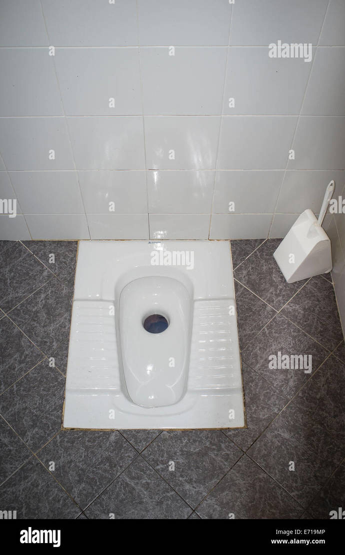 Girls, did you ever try to pee like a man?