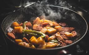 One week stay at a place with no cooked food. What can I get?