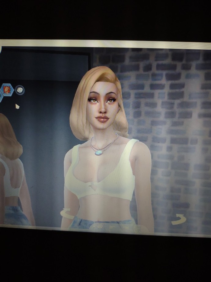Which one of my sims do you like more?