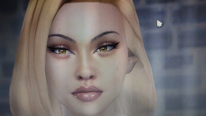 Which one of my sims do you like more?