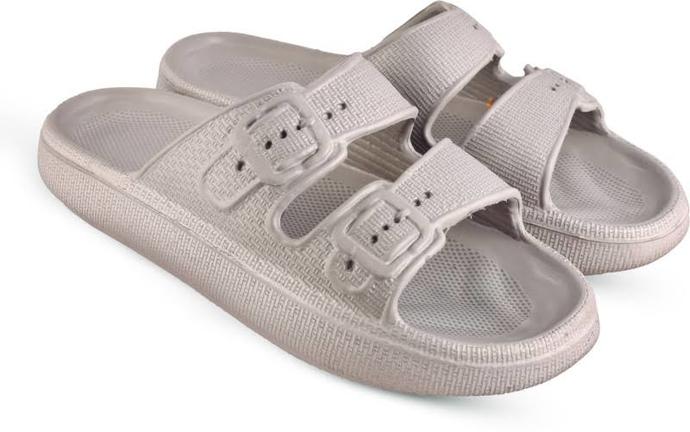Girls, What kind of sandals do you like on men?