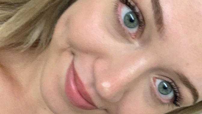 Do you like girls with big eyes?