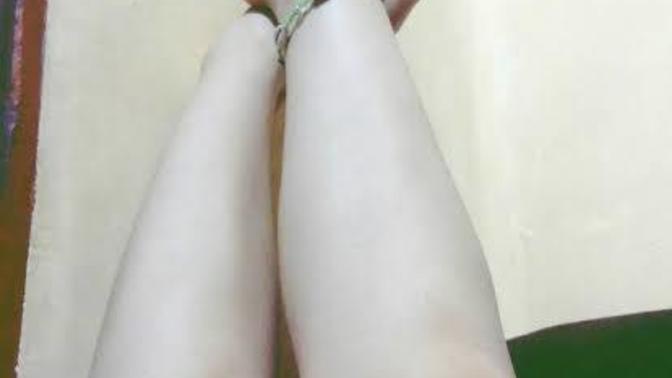 Girls, Do you feel women's legs is really attractive and appealing too?