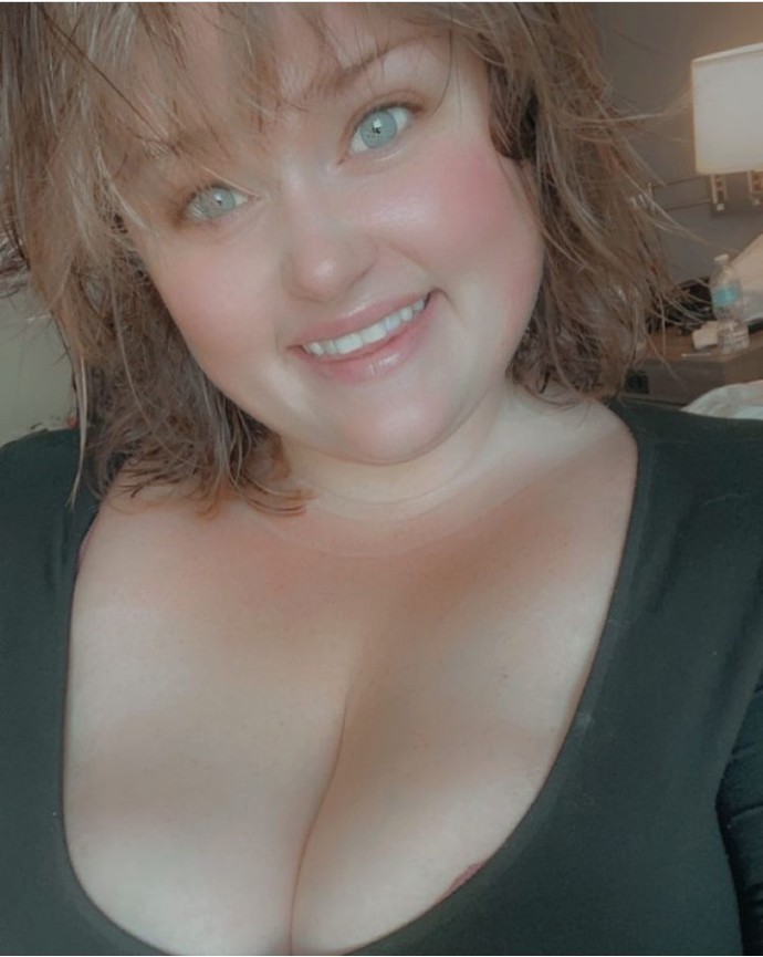 Single guys, theres four girls out and about, and all of them are into you. Which one do you go for?