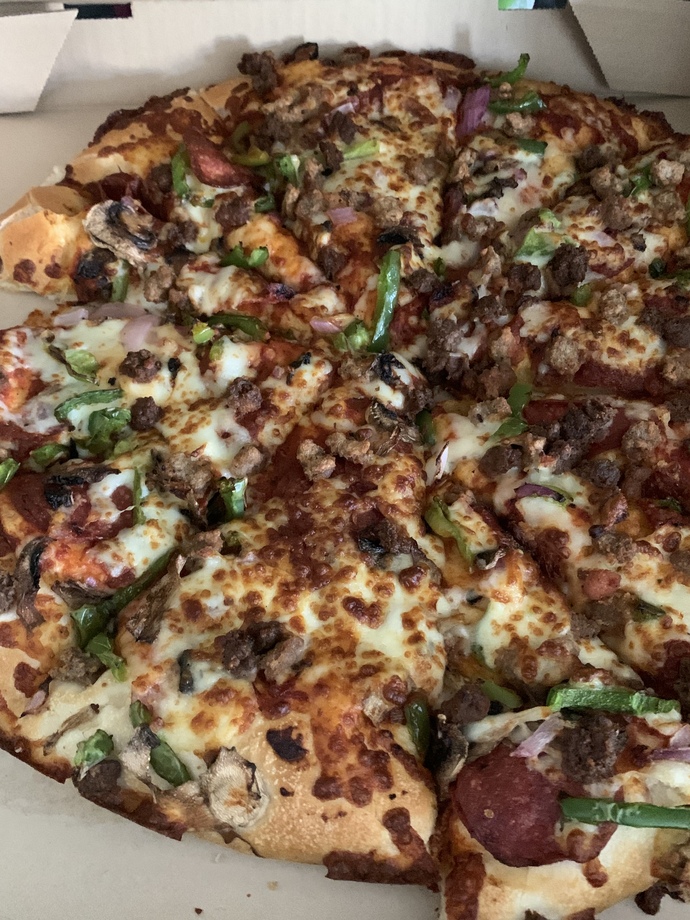 What pizza dish looks better?