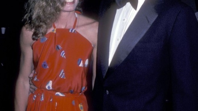 Ladies do you find a younger version of Sam Elliott physically attractive?