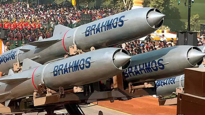 Is BrahMos Missile better than Tomahawk Missile✨✨ ? ?