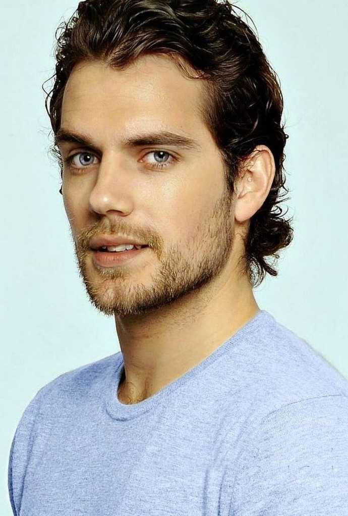 Do men look attractive in a beard or clean shave?