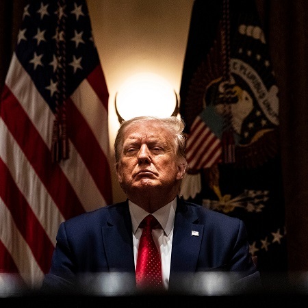 Stephen King isnt a fan of Donald Trump. What sort of scary monster or creature should he turn Trump into in his next book?