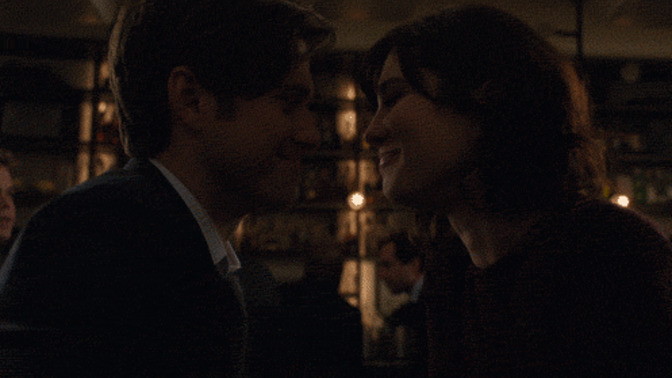 Girls, what signs do you give to a guy on a date that you want him to kiss you?