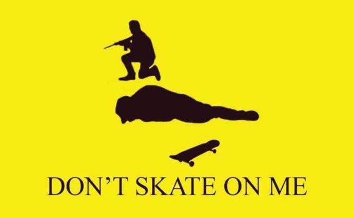 What does the 'Don't Tread on Me' flag mean?