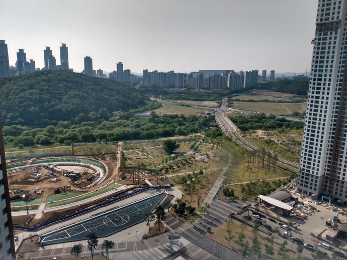 The view from the 26th (top) floor outside my window.