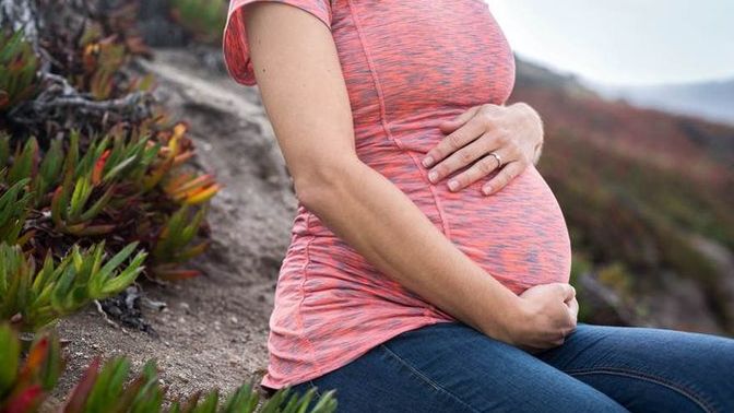 Should a woman be forced to carry a baby missing a skull?
