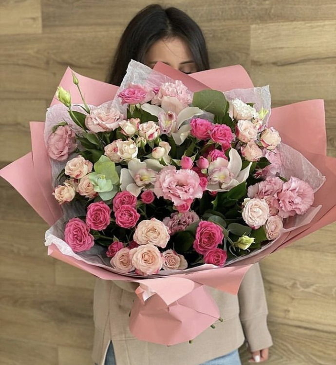Girls, what’s your favorite flower?