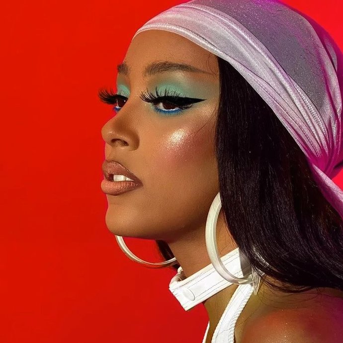 Is Doja Cat a racist scumbag?