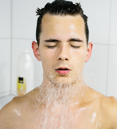 Whats the minimum amount of time needed to run water during a shower?