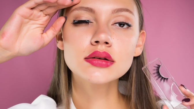Girls, do any of you do the fake lashes?