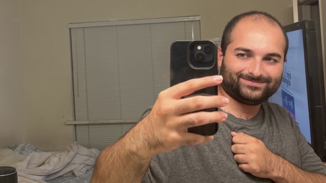 If you were a girl with an iPhone 13, would you date a guy who had an Android?