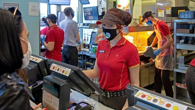 Would you date a fast food employee?