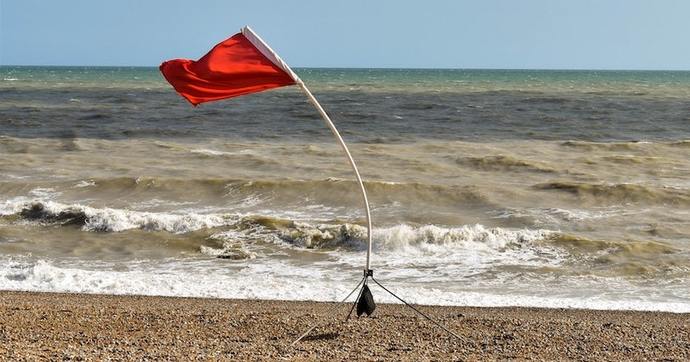 WOMEN, what are some red flags in men. MEN, what are some red flags in women?
